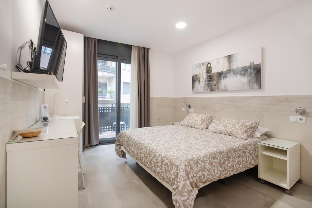 Hostal House Barcelona Bagian luar foto