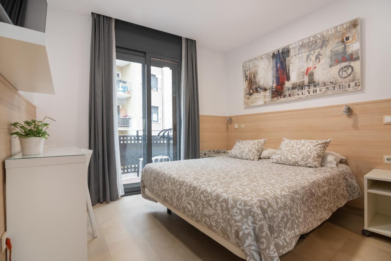 Hostal House Barcelona Bagian luar foto