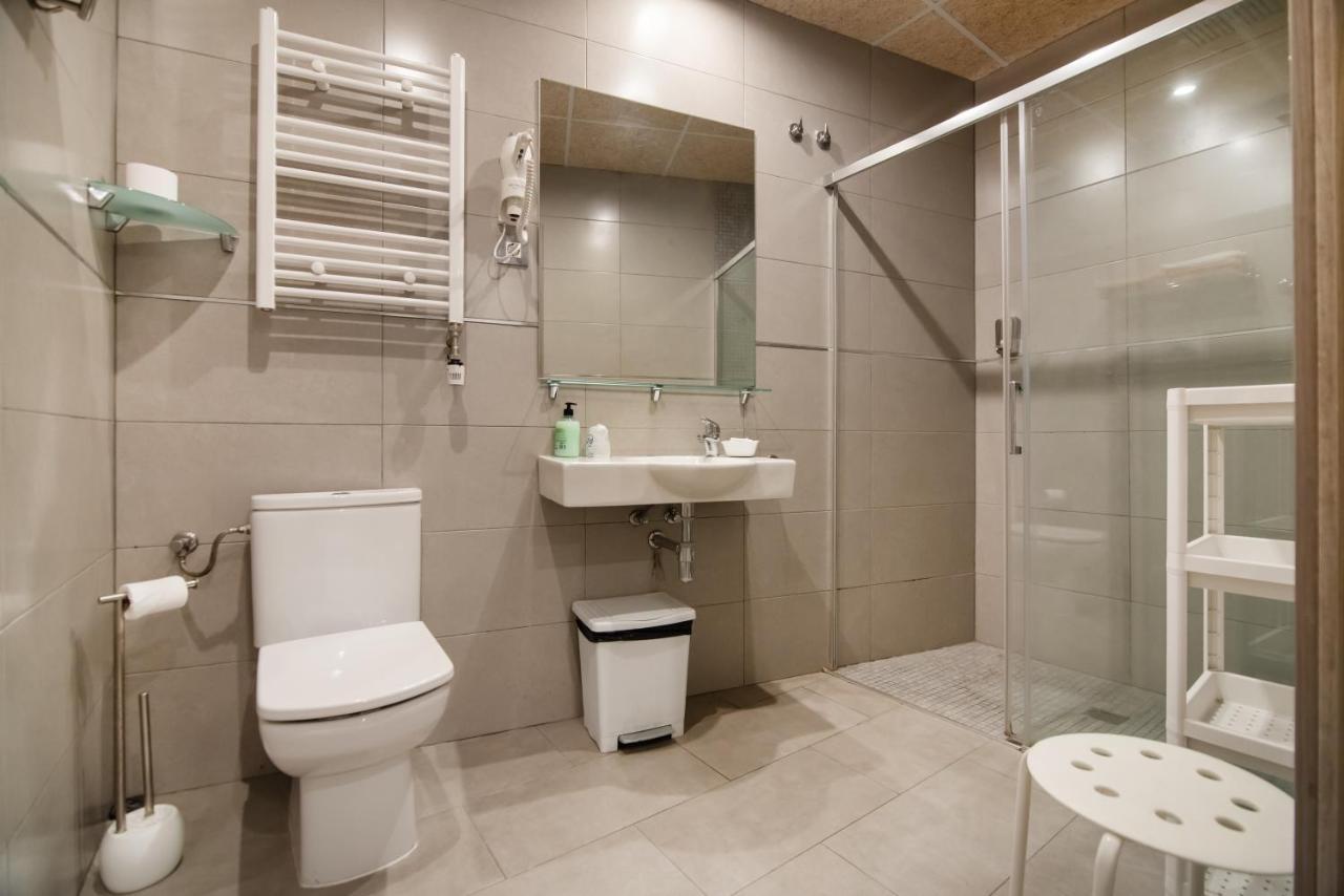 Hostal House Barcelona Bagian luar foto