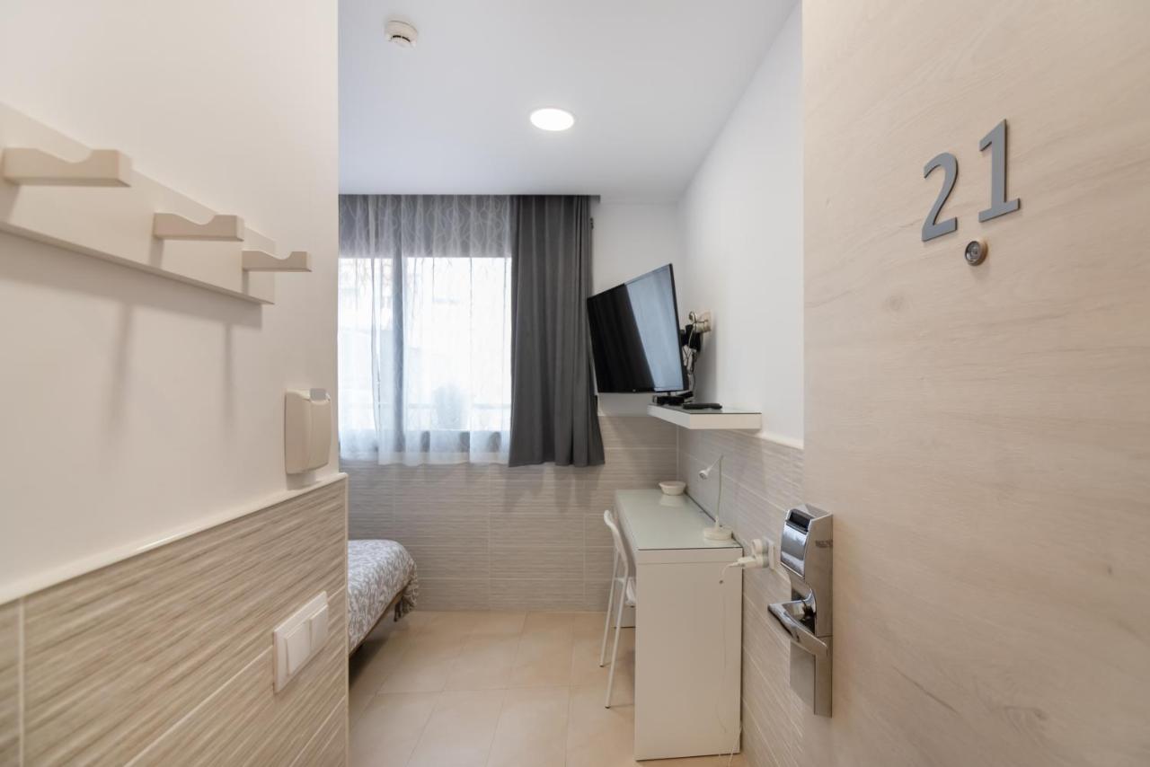 Hostal House Barcelona Bagian luar foto