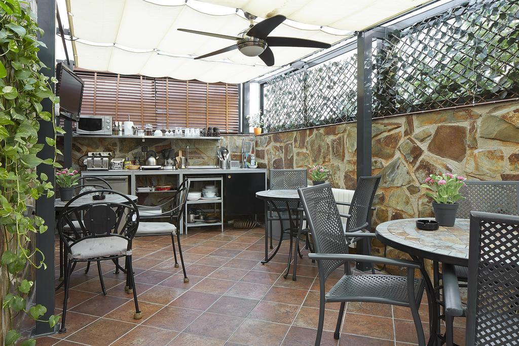 Hostal House Barcelona Bagian luar foto
