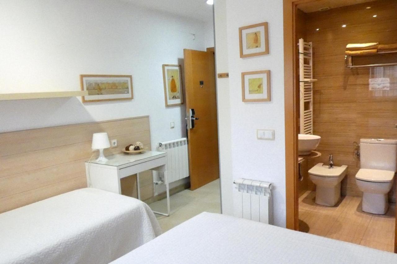 Hostal House Barcelona Bagian luar foto